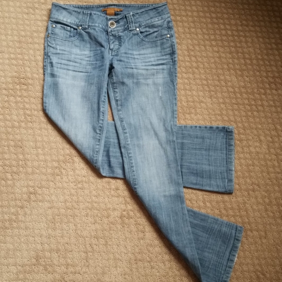 Arden B Jeans - Picture 1 of 4